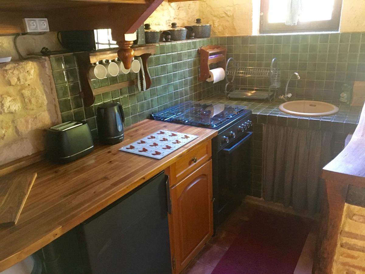 Le Petit Chateau - Adults Only Property Le Bugue Bagian luar foto