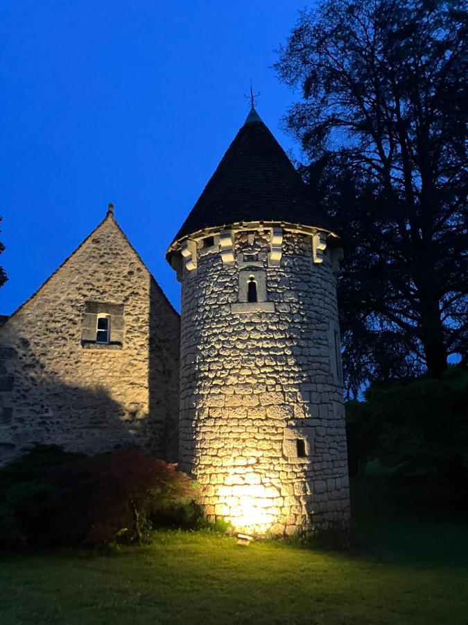 Le Petit Chateau - Adults Only Property Le Bugue Bagian luar foto